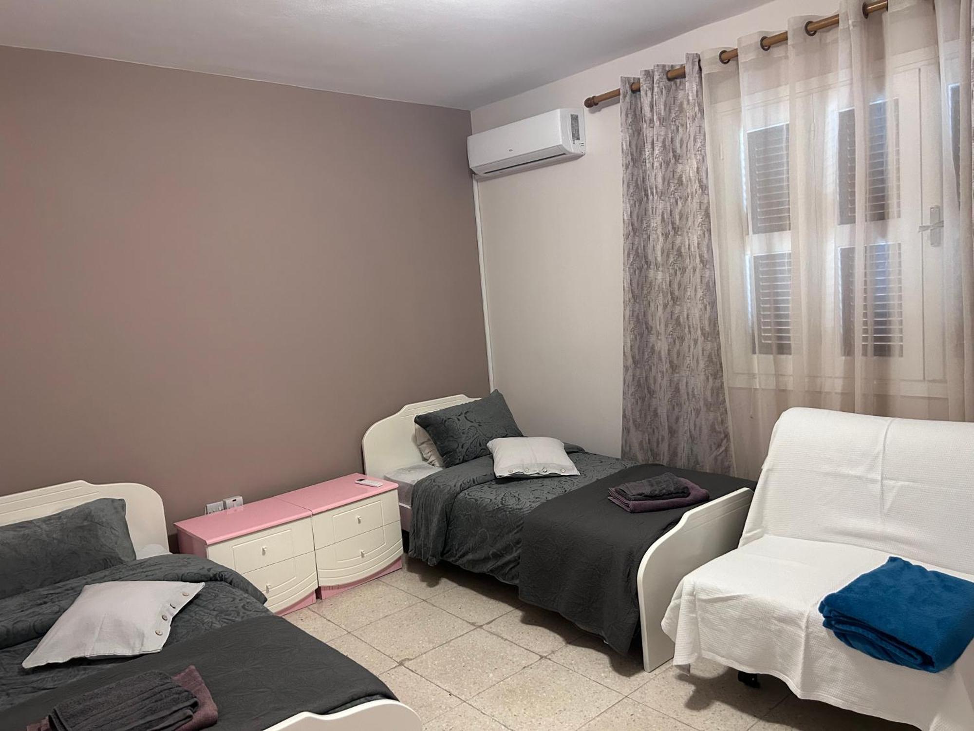 Ptolemaidos Cosy Family Apartment Larnaca Buitenkant foto