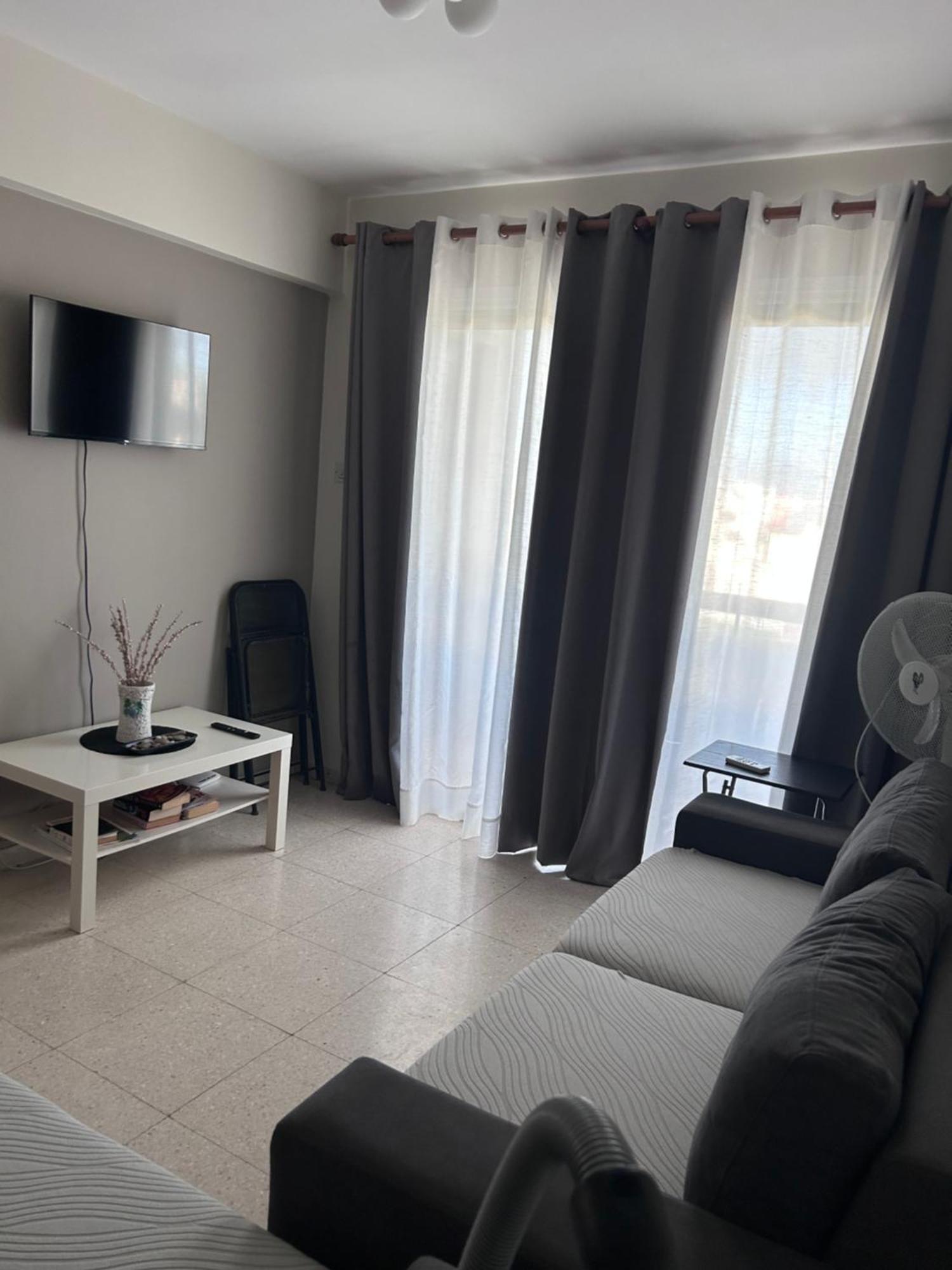 Ptolemaidos Cosy Family Apartment Larnaca Buitenkant foto