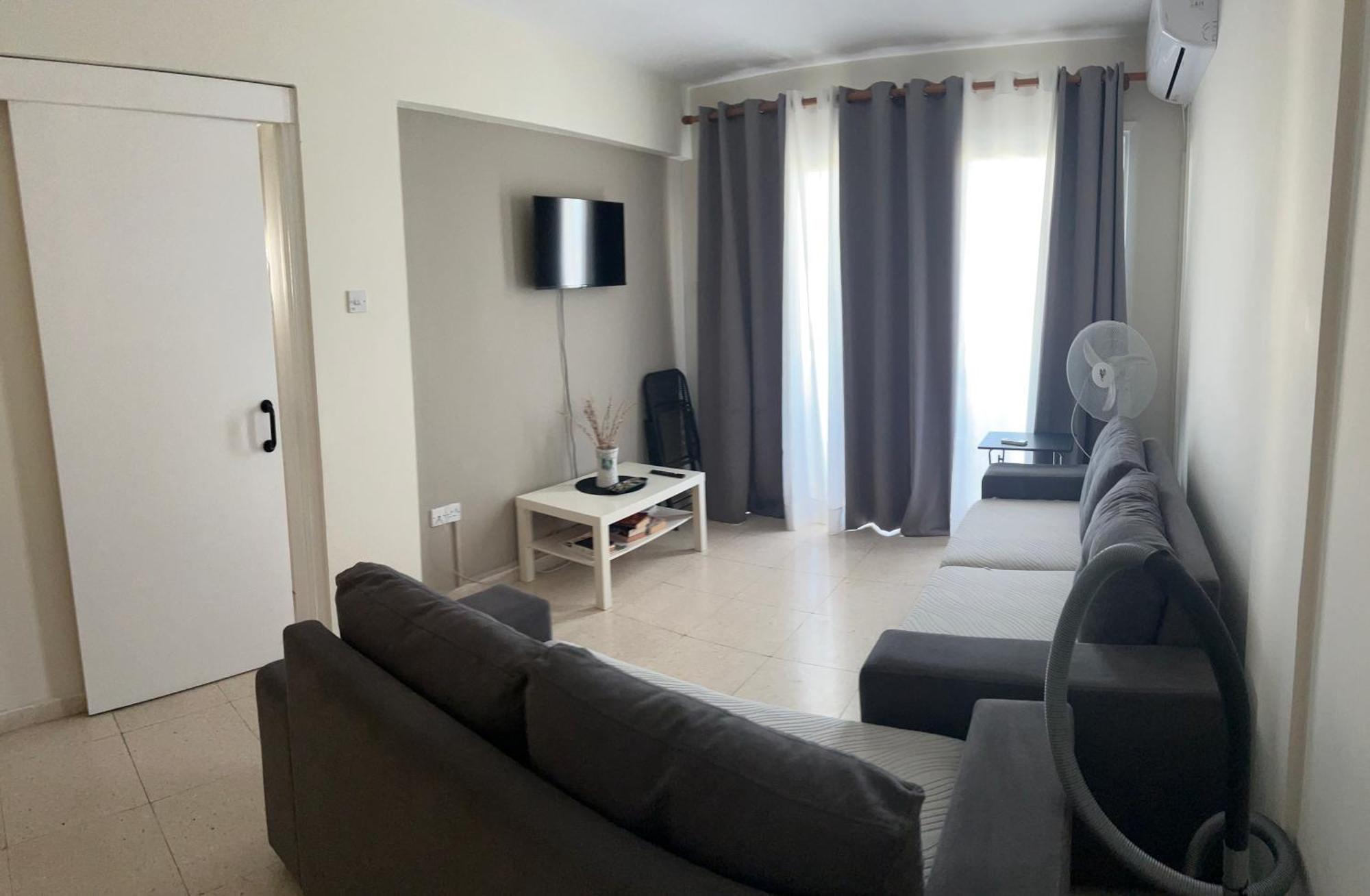 Ptolemaidos Cosy Family Apartment Larnaca Buitenkant foto